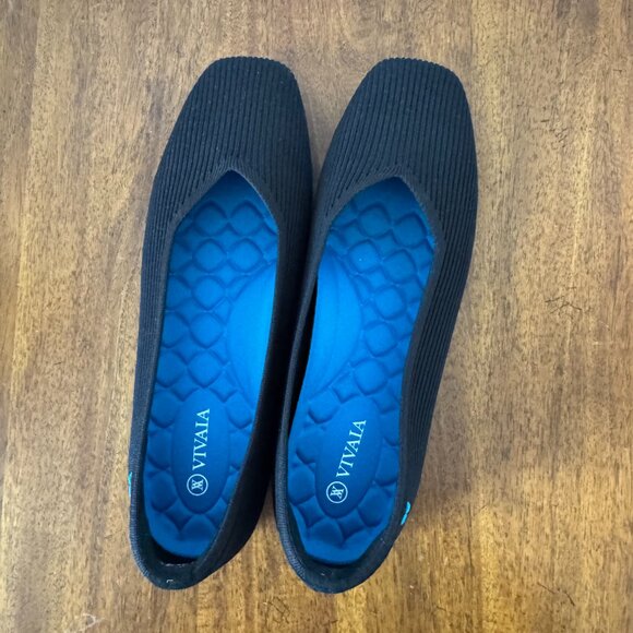 Vivaia Lightweight Square-Toe V-Cut Flats (Margot Walker) - Picture 7 of 10